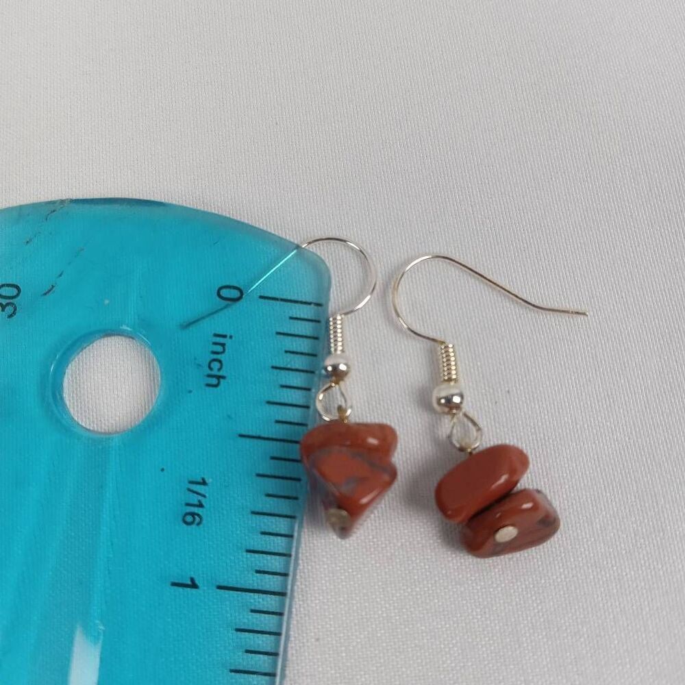 5/$25 CLEARANCE Red stone chip earrings - Picture 4 of 4